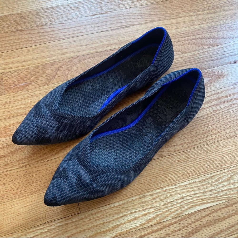 Rothys grey camo points